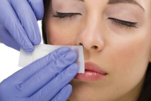 627793 lip waxing on non sensitive skin grande