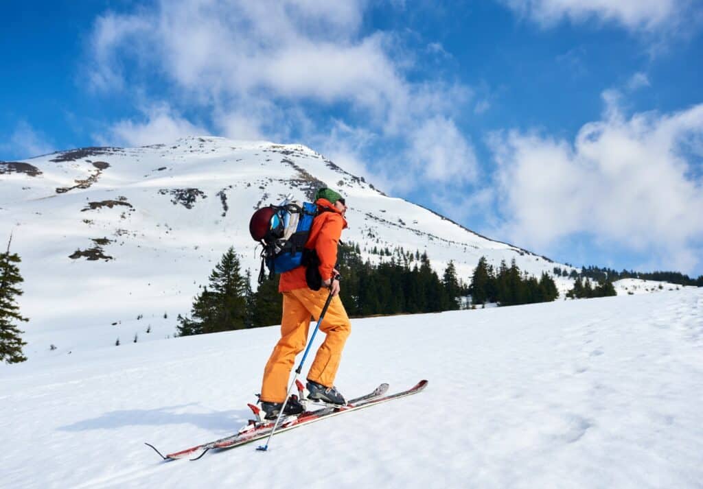 skitouring genialne polaczenie sportow zimowych i eksploracji